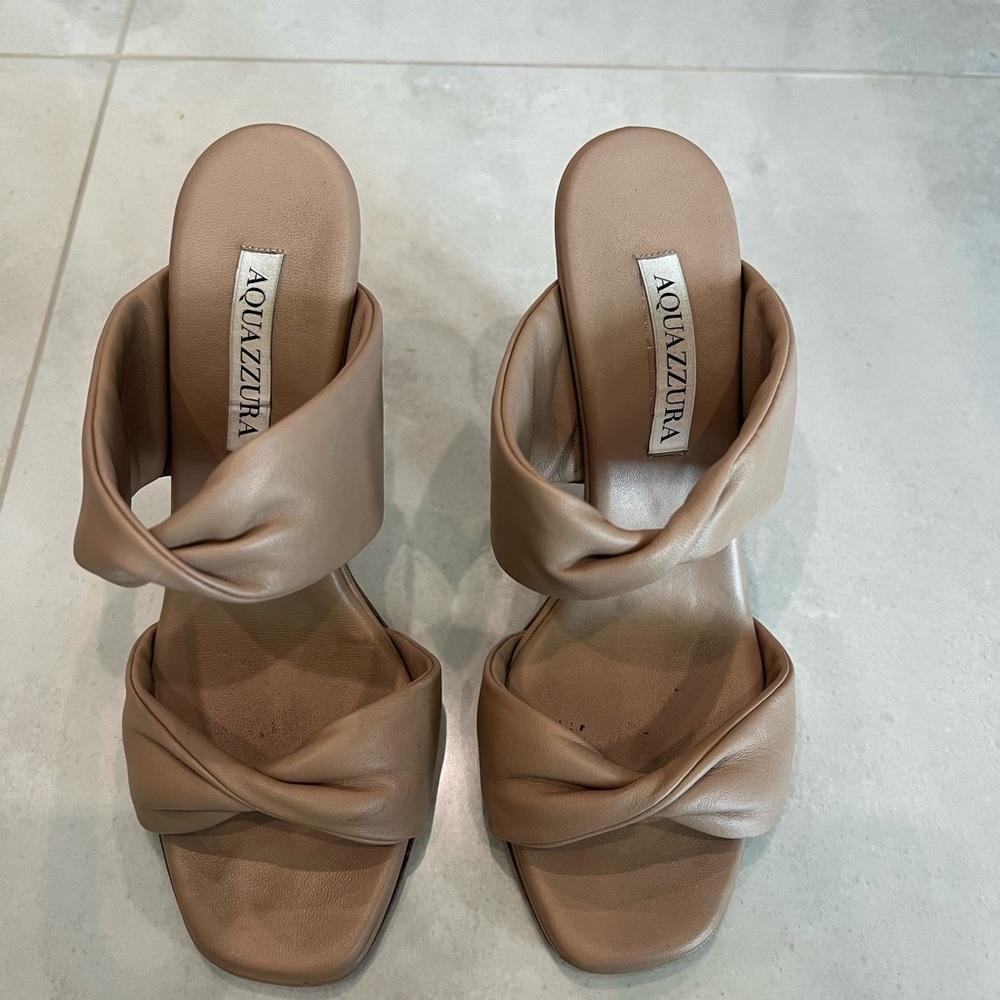Aquazurra size 37 nude shoe
